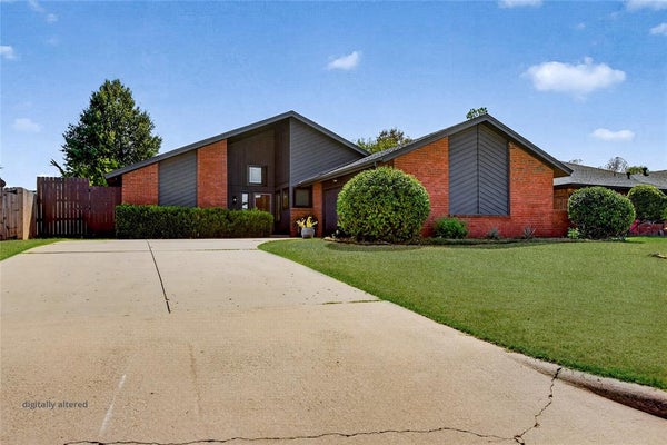 6900 BLUE SPRUCE CT, OKLAHOMA CITY, OK 73162 - Image 91ec1daa638643fb6d1f0bfb7e68dd19/482480061