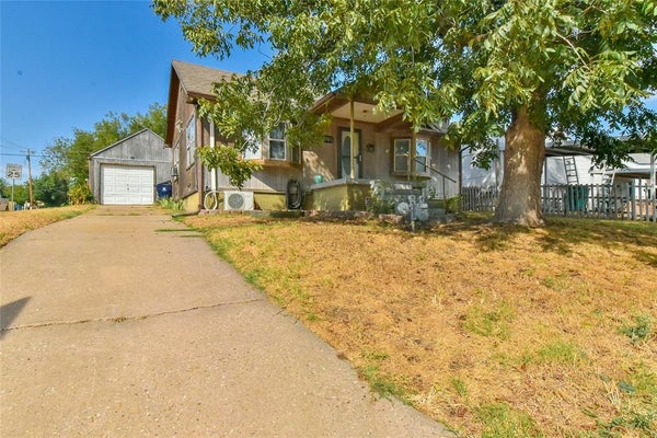 1001 N TABOR AVE, OKLAHOMA CITY, OK 73107 - Image 92150dcef187ef22dfd69450d717afae/2256403832