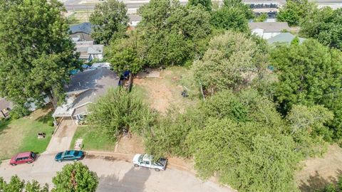 Photo of 3107 S Broadway Avenue, Oklahoma City, OK 73109 (MLS # 1214193)