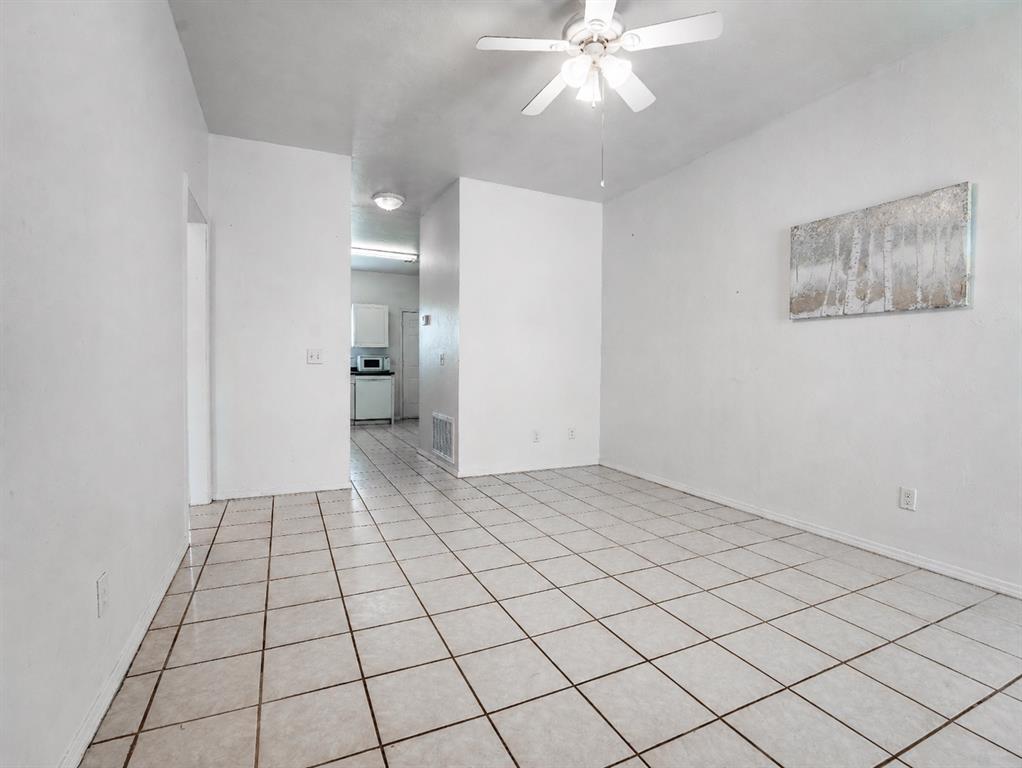 1021 Shady Creek Circle - Photo 2