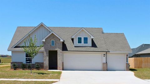 Photo of 1201 Mahogany Lane, Piedmont, OK 73078 (MLS # 1203968)