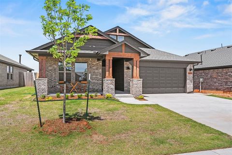 Photo of 3217 Piney River Drive, Yukon, OK 73099 (MLS # 1221203)