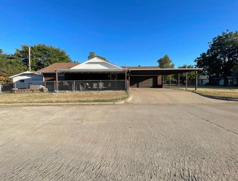 Photo of 701 Moraine Avenue, Midwest City, OK 73130 (MLS # 1252441)