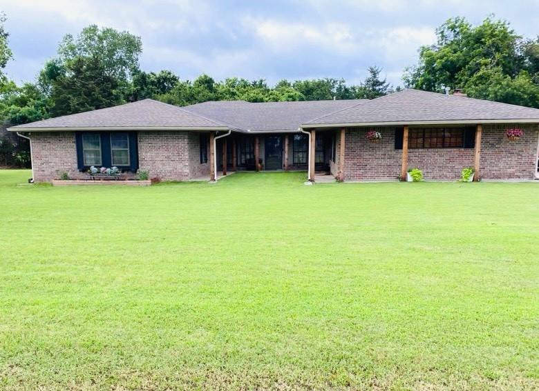 Shawnee, Oklahoma 74804, United States, 4 Bedrooms Bedrooms, ,3 BathroomsBathrooms,Residential,Active,164965