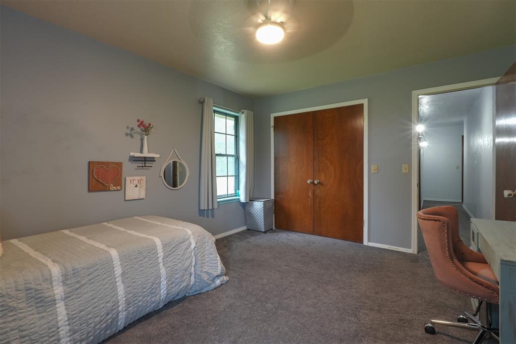 Shawnee, Oklahoma 74804, United States, 4 Bedrooms Bedrooms, ,3 BathroomsBathrooms,Residential,Active,164965