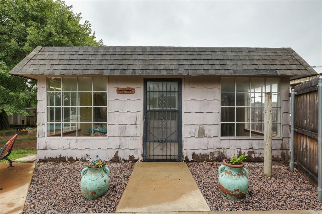 Shawnee, Oklahoma 74804, United States, 4 Bedrooms Bedrooms, ,3 BathroomsBathrooms,Residential,Active,164965