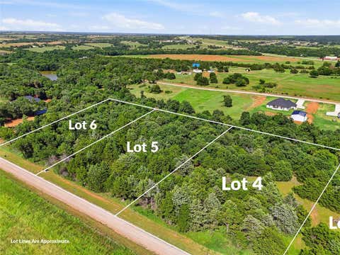 Photo of 980 Creekside Trail #005, Guthrie, OK 73044 (MLS # 1241340)
