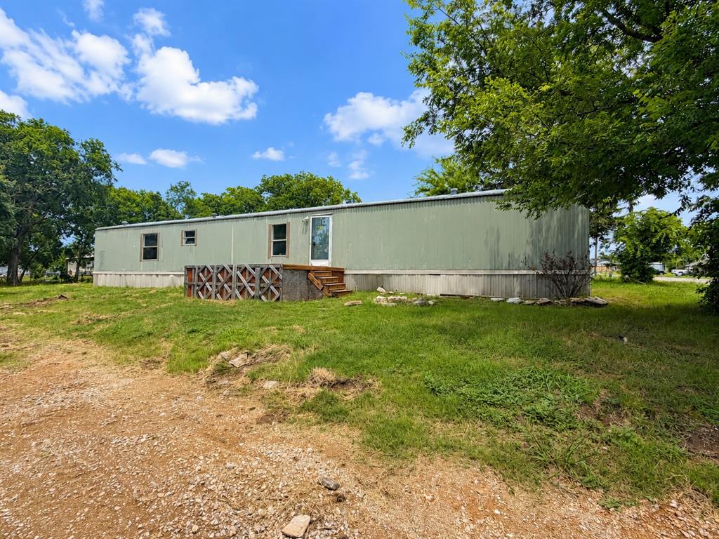 Photo 1 of 29 — 206 W Tahlequah Avenue, Sulphur, OK 73086