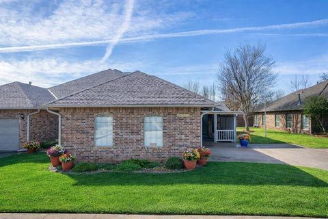 Photo of 1920 NW 160th Place, Edmond, OK 73013 (MLS # 1235759)