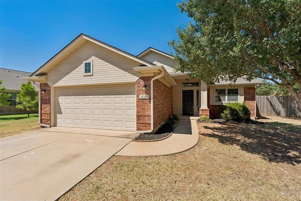 18529 COLA DR, EDMOND, OK 73012 - Image 9554db2322e503ced1fb5a8d4cbd3ff2/3371409996