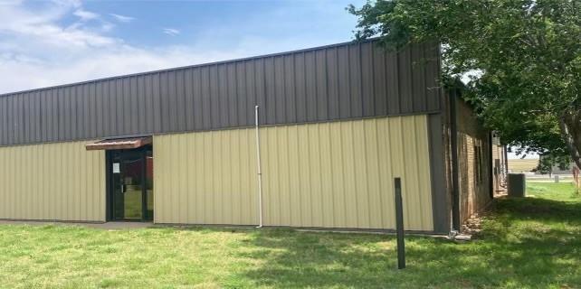 Photo 1 of 16 — 1702 N Glenn English Street, Cordell, OK 73632