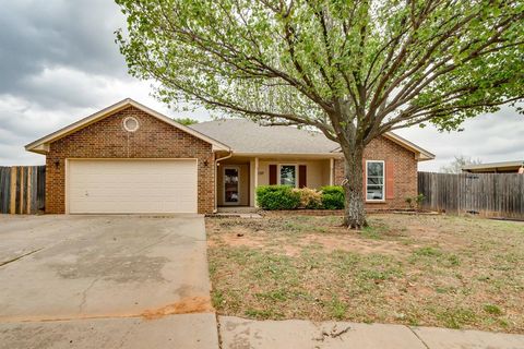 Photo of 2137 NE 13th Street, Moore, OK 73160 (MLS # 1223570)