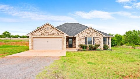 Photo of 2306 County Road 1335, Blanchard, OK 73010 (MLS # 1226704)