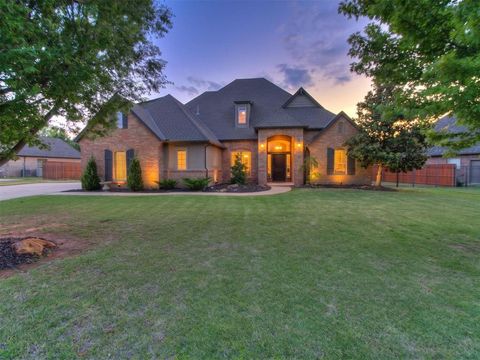 Photo of 1017 W Camellia Way, Mustang, OK 73064 (MLS # 1230213)