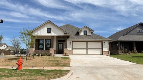 Photo of 12737 NW 2nd Street, Yukon, OK 73099 (MLS # 1222117)