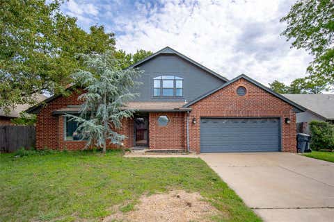 Photo of 1129 NW 176th Street, Edmond, OK 73012 (MLS # 1245140)