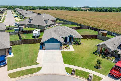 Photo of 1780 Gladington Court, Newcastle, OK 73065 (MLS # 1240759)