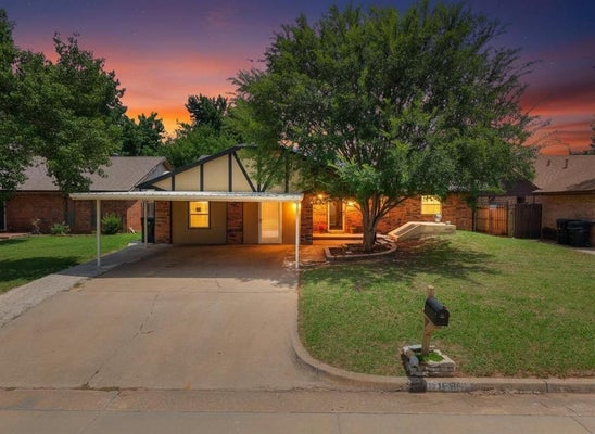 1506 GLENWOOD DR, MOORE, OK 73160 - Image 988f3b0bcc45fb901da92925c00a347c/1405484627
