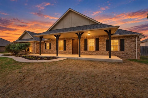 Photo of 12205 Autumn Brook, Guthrie, OK 73044 (MLS # 1252148)