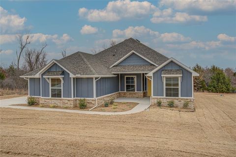 Photo of 11161 Black Lion Court, Blanchard, OK 73010 (MLS # 1206668)