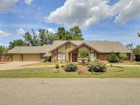Photo of 205 W Charlotte Drive, Oklahoma City, OK 73139 (MLS # 1229538)