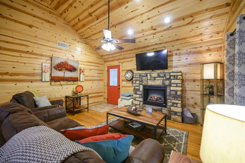 81 Bent Pine Trail