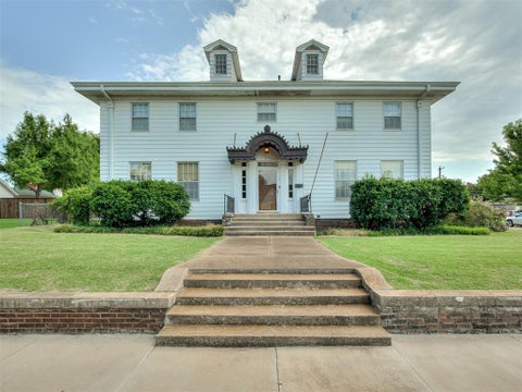 Photo of 701 E Noble Avenue, Guthrie, OK 73044 (MLS # 1238729)