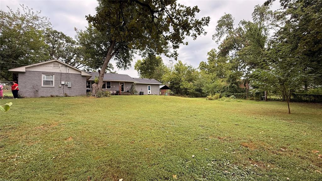 Shawnee, Oklahoma 74801, United States, 3 Bedrooms Bedrooms, ,2 BathroomsBathrooms,Residential,Active,198604