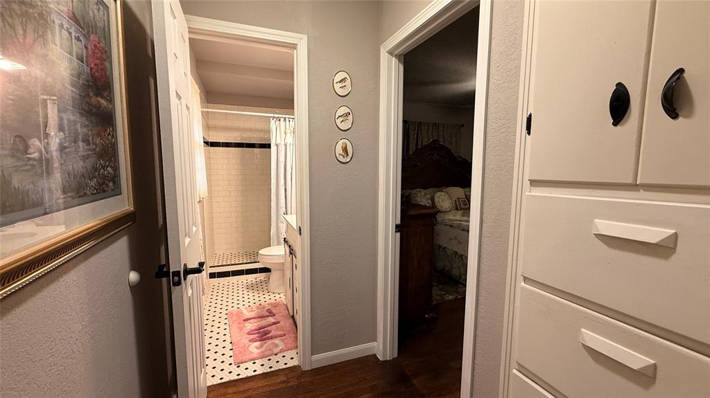 Shawnee, Oklahoma 74801, United States, 3 Bedrooms Bedrooms, ,2 BathroomsBathrooms,Residential,Active,198604