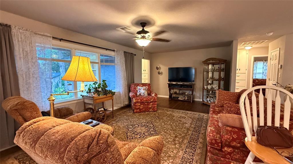 Shawnee, Oklahoma 74801, United States, 3 Bedrooms Bedrooms, ,2 BathroomsBathrooms,Residential,Active,198604