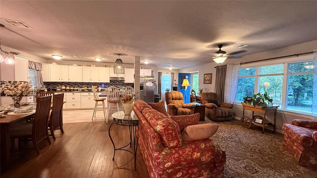 Shawnee, Oklahoma 74801, United States, 3 Bedrooms Bedrooms, ,2 BathroomsBathrooms,Residential,Active,198604