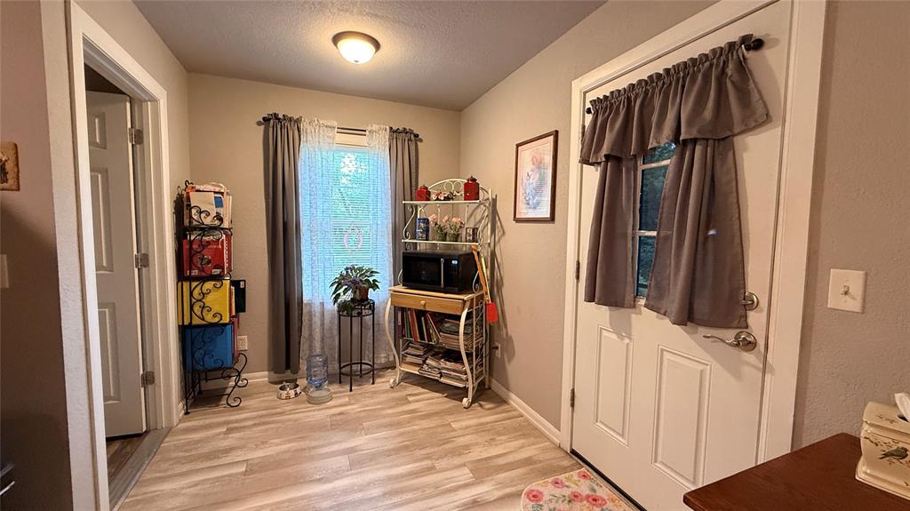 Shawnee, Oklahoma 74801, United States, 3 Bedrooms Bedrooms, ,2 BathroomsBathrooms,Residential,Active,198604