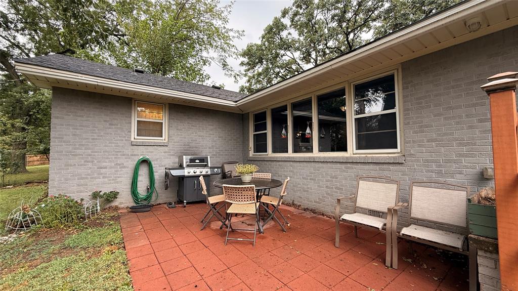 Shawnee, Oklahoma 74801, United States, 3 Bedrooms Bedrooms, ,2 BathroomsBathrooms,Residential,Active,198604