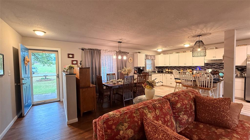 Shawnee, Oklahoma 74801, United States, 3 Bedrooms Bedrooms, ,2 BathroomsBathrooms,Residential,Active,198604