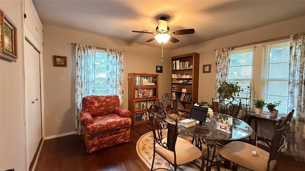 Shawnee, Oklahoma 74801, United States, 3 Bedrooms Bedrooms, ,2 BathroomsBathrooms,Residential,Active,198604