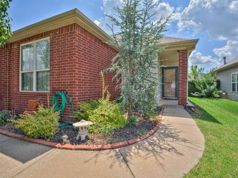 Photo of 5944 SE 66th Street, Oklahoma City, OK 73135 (MLS # 1230290)