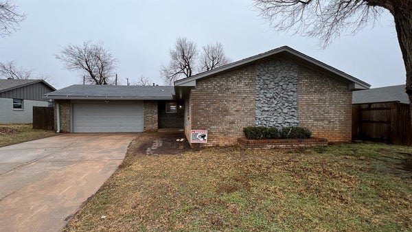 5929 NW 62ND ST, OKLAHOMA CITY, OK 73122 - Image 99e53e052f2a2d33f6b5e24dc766d412/1895091609