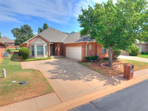 Photo of 4013 NE 137th Street, Edmond, OK 73013 (MLS # 1244967)