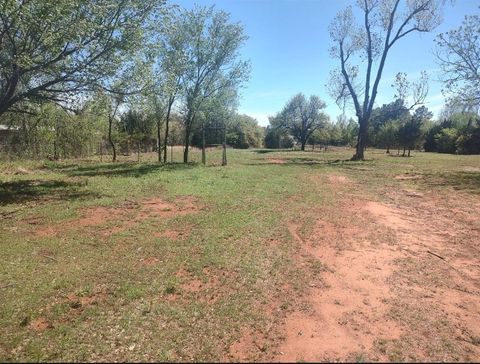 Photo of 2489 County Road 1230, Blanchard, OK 73010 (MLS # 1222822)