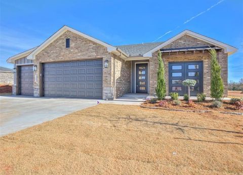 Photo of 15504 Echo Park Drive, Edmond, OK 73013 (MLS # 1228540)