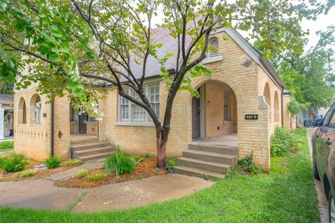 Photo of 620 NW 28th Street #B, Oklahoma City, OK 73103 (MLS # 1223047)