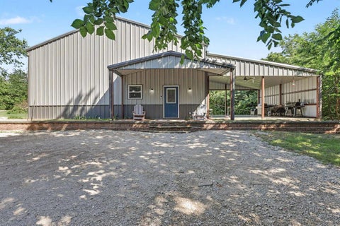 Photo of 1019 County Street 2967, Blanchard, OK 73010 (MLS # 1235219)