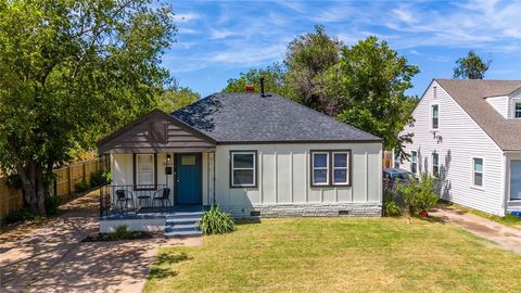 Photo of 3225 NW 29th Street, Oklahoma City, OK 73107 (MLS # 1223221)