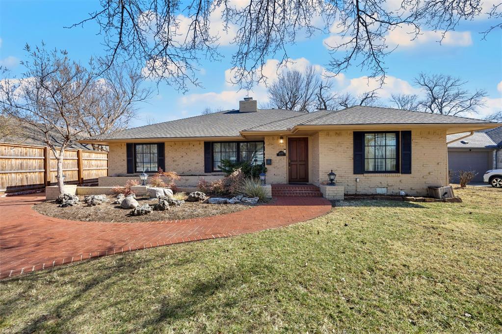 Photo 1 of 50 — 6409 N Hillcrest Avenue, Nichols Hills, OK 73116