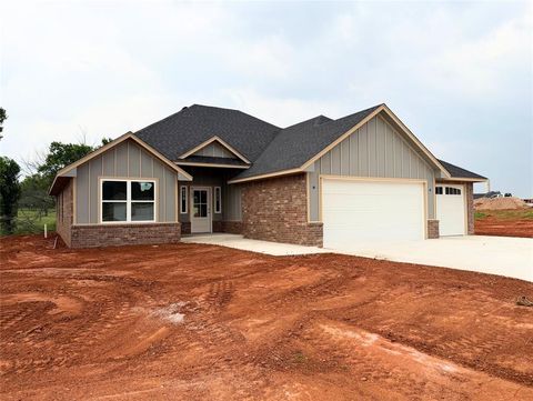 Photo of 2209 Winter Ridge Road, Blanchard, OK 73010 (MLS # 1234906)