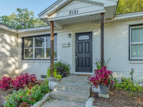 Photo of 7121 NW 44th Street, Bethany, OK 73008 (MLS # 1255219)