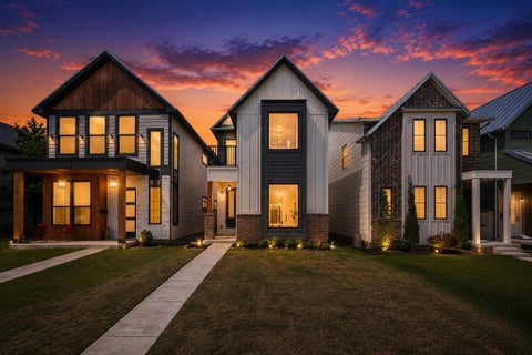 Photo of 731 W Main Street, Edmond, OK 73003 (MLS # 1242378)