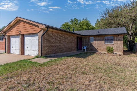 Photo of 421 NW 89th Street, Oklahoma City, OK 73114 (MLS # 1252691)