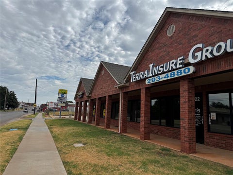 Photo of 620 S Division Street, Guthrie, OK 73044 (MLS # 1245577)