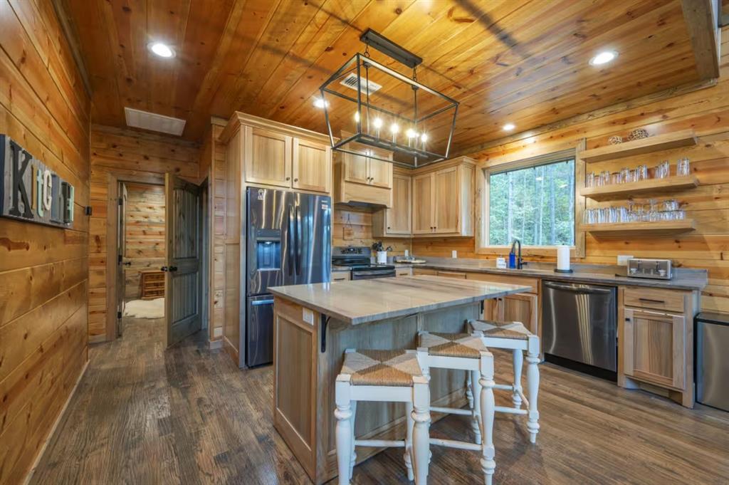 107 Creek Side Trail